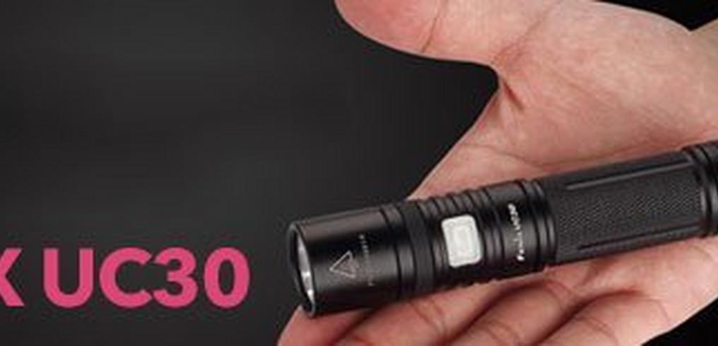 Nouveauté : Fenix UC30, lampe de poche ultra compacte et rechargeable partout !
