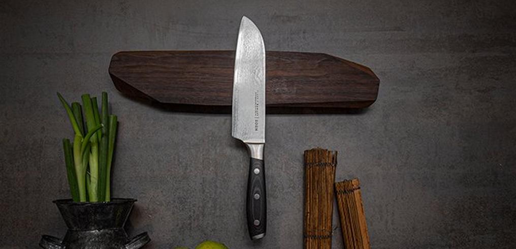 Global G80, couteau santoku avec alvéoles, 18 cm