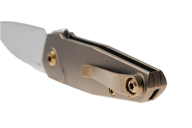 Afbeelding voor Ansø of Denmark Aros 2.0, ARO-AMB-AMB-TI, Stonewashed RWL34, Amber Titanium, Amber Hardware, Titanium Backspacer, zakmes, Jens Ansø design