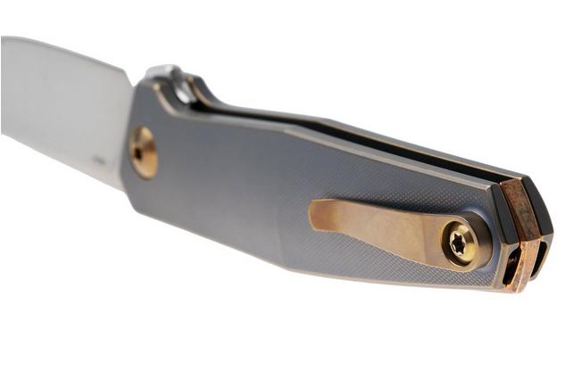 Afbeelding voor Ansø of Denmark Toko TOK-KOB-AMB-BRZ, Stonewashed RWL34, Kobolt Titanium, Amber Hardware, Bronze Backspacer, zakmes, Jens Ansø design