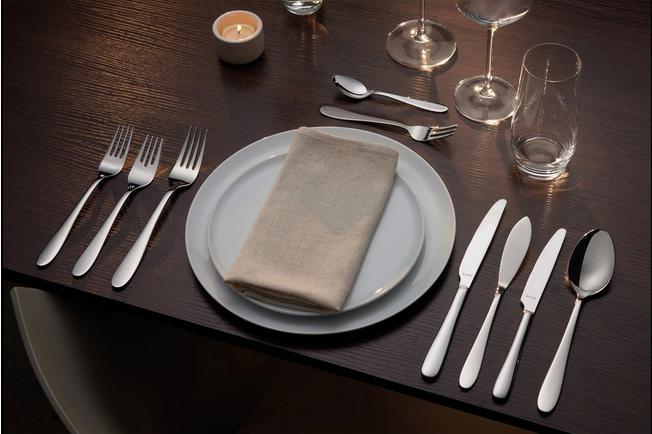 Afbeelding voor Amefa Oxford 186000MDF3C40 gepolijst RVS, 24-delige bestekset in houten cassette