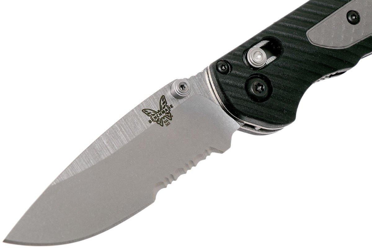 Benchmade 565S Mini Freek pocket knife, serrated edge satin blade