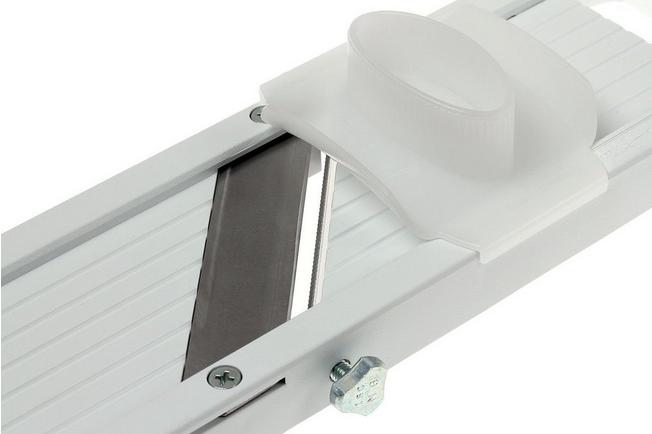 Benriner No. 64 Vegetable Slicer 6.4cm White