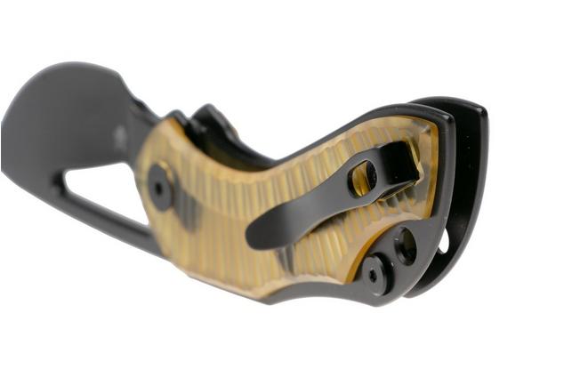 Afbeelding voor Bestechman Triassic BMK17F Black PVD 14C28N, Amber Ultem, zakmes, Denis Simonutti design