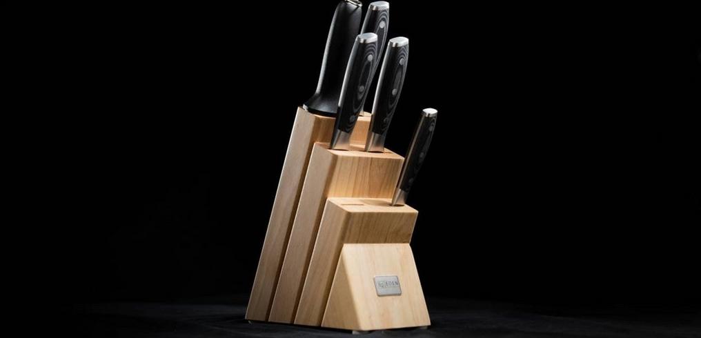 Knife blocks with knives