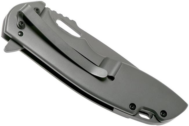 Bild für Böker Magnum Massive Half Skull 01RY316 Taschenmesser