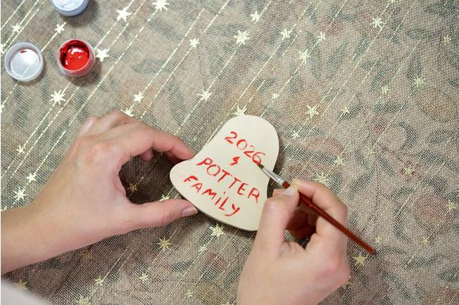 Bild für BeaverCraft DIY13 Chip Carving Kit Christmas Ornaments, Holzschnitzset