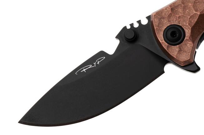 Afbeelding voor DPx HEST/F Urban DPHSF074, Black Böhler M390, Copper Hammertone Titanium, zakmes, Robert Young Pelton design