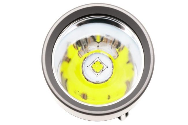 Afbeelding voor Fenix C7 oplaadbare zaklamp, 3000 lumen, grijs
