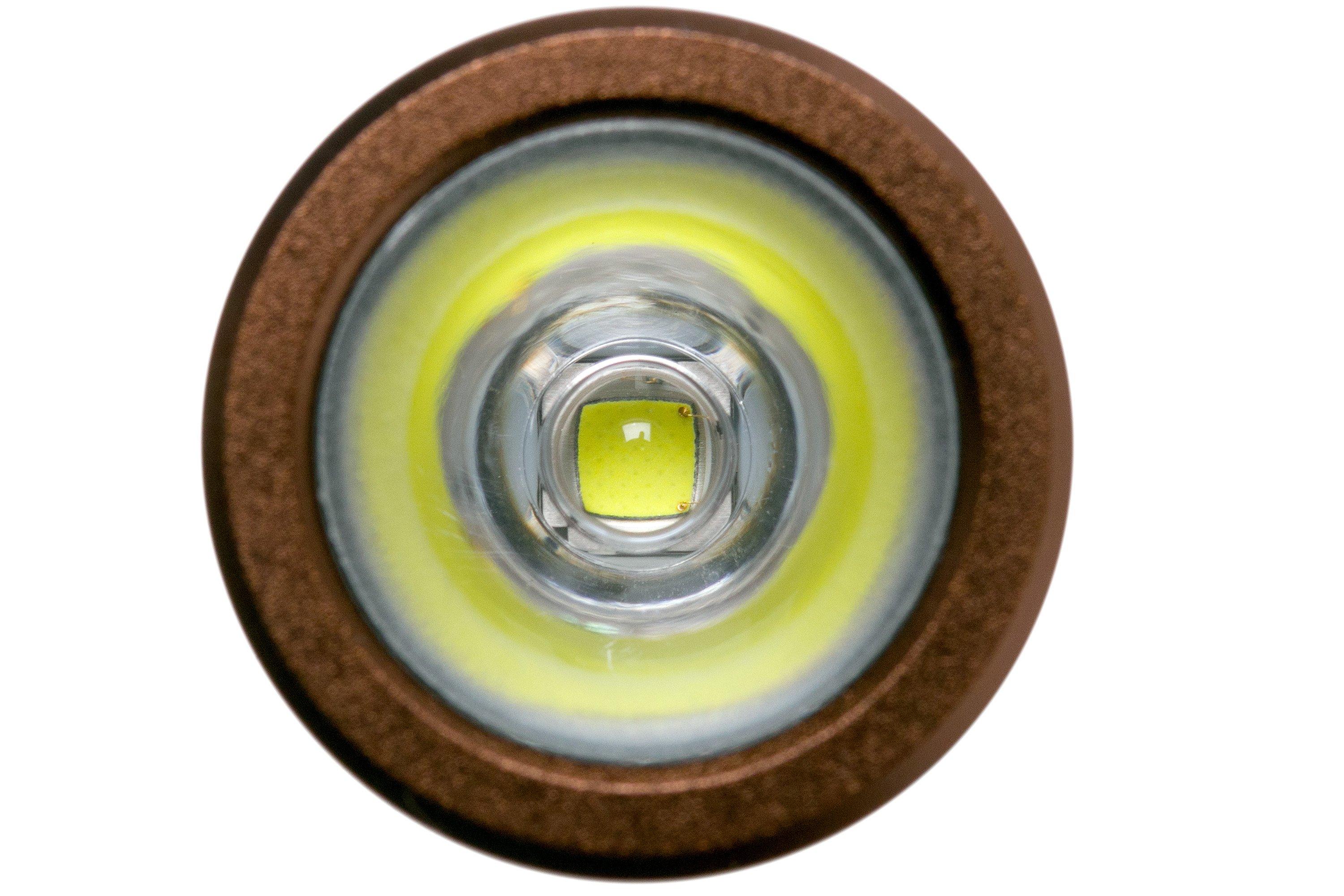 Fenix E02R oplaadbare sleutelhangerzaklamp, 200 lumen, bruin .