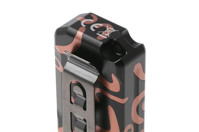 Afbeelding voor Fenix E06R Graffiti, sleutelhangerzaklamp, 700 lumen  