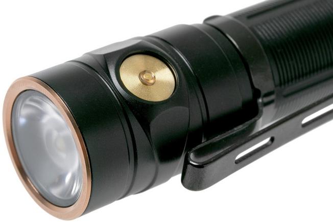 FENIX TORCIA RICARICABILE LED 1600 LUMEN - Il Ricaricabile