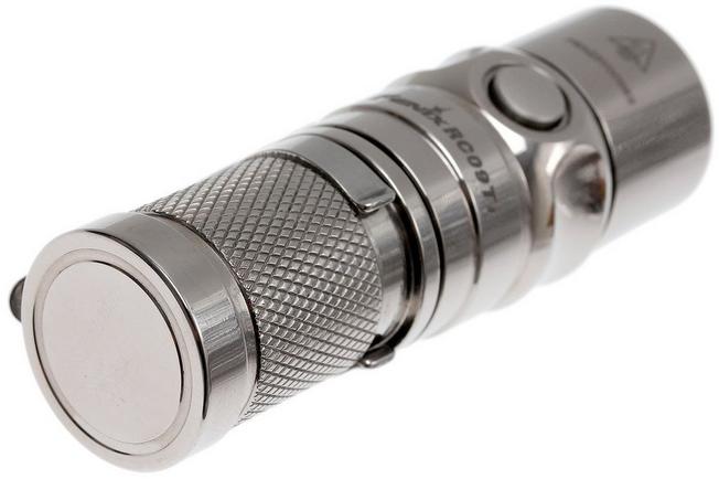 Bild für Fenix RC09 Ti aufladbare LED Taschenlampe - Limited Edition
