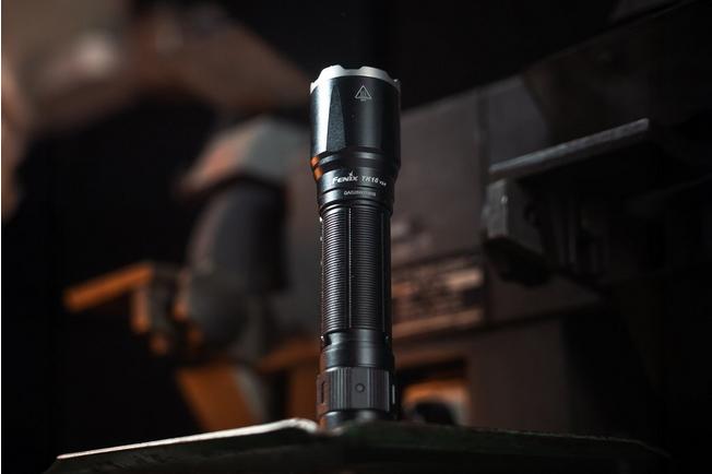 Image pour Fenix TK16 V2.0 lampe de poche tactique, 3100 lumens