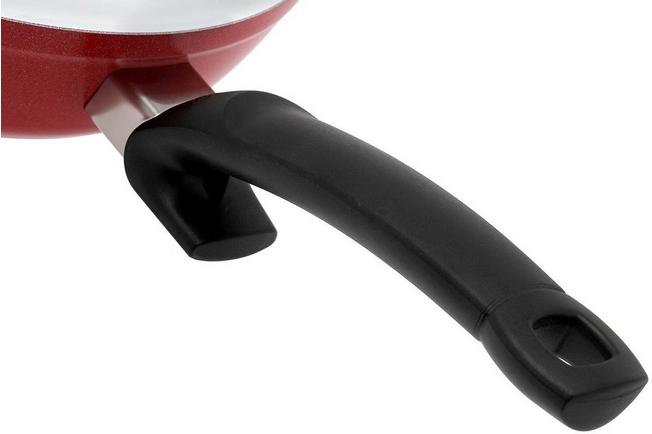 Bild für Fissler Red n White Keramik-Pfanne 24 cm, Symphony in Red