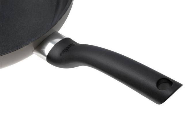 Afbeelding voor Fissler Essential 111-002-02-100-0 Gray/Black, 2-delige pannenset, 24 en 28 cm