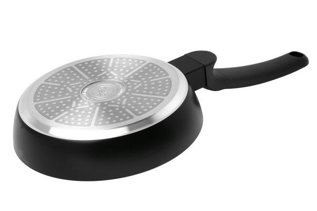 Afbeelding voor Fissler Ceratal Evo Comfort 113-001-20-100-0 Orbit Black, koekenpan 20 cm