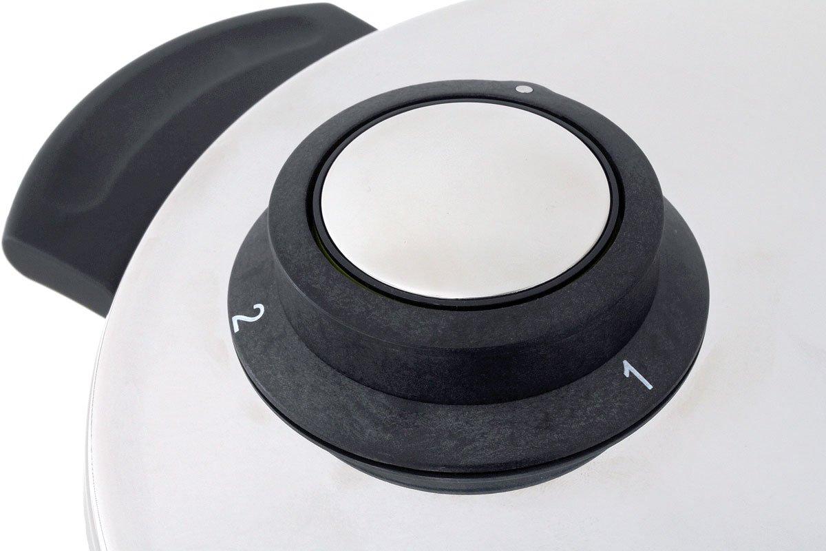 Fissler Vitavit Premium pressure cooker 4,5 l with steam basket