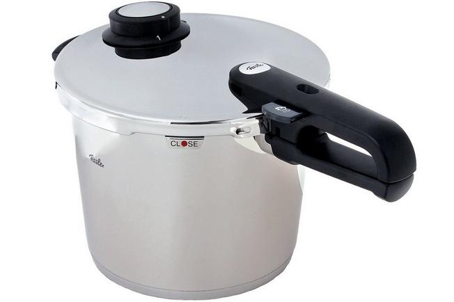 Fissler Vitavit Premium pressure cooker 6 0 l with steam basket