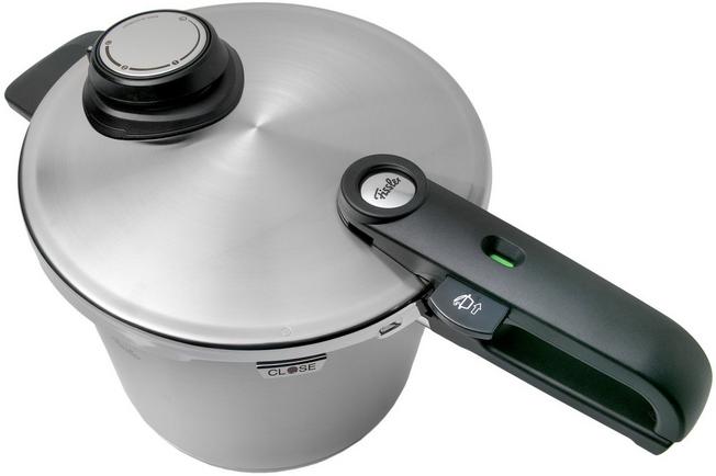 Fissler Vitavit Edition Design Induction-Compatible Pressure Cooker with  Insert 6l – 22 cm