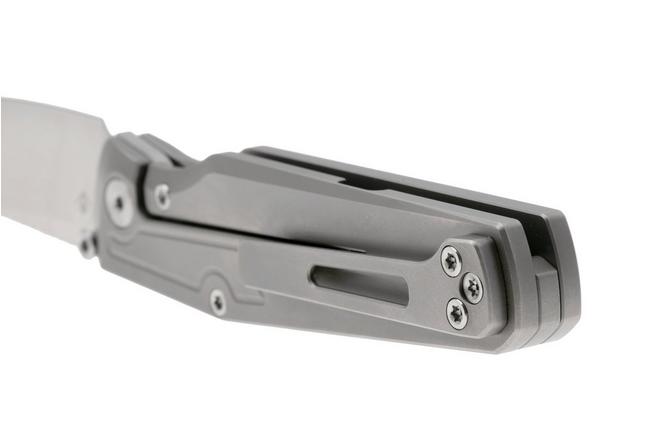 Afbeelding voor Flytanium Concourse 1445 Satin 14C28N, Blasted Titanium zakmes, Demeter Designworks design