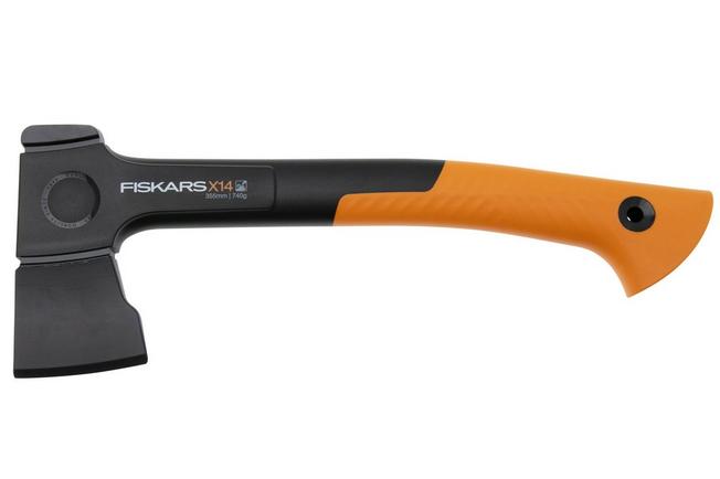 Hache bushcraft universelle N10 Norden Fiskars manche bois randonnee