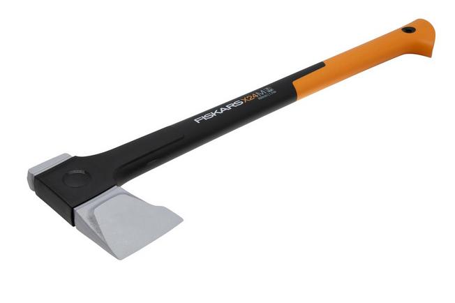 La nouvelle collection Fiskars X : la 5ème génération de haches