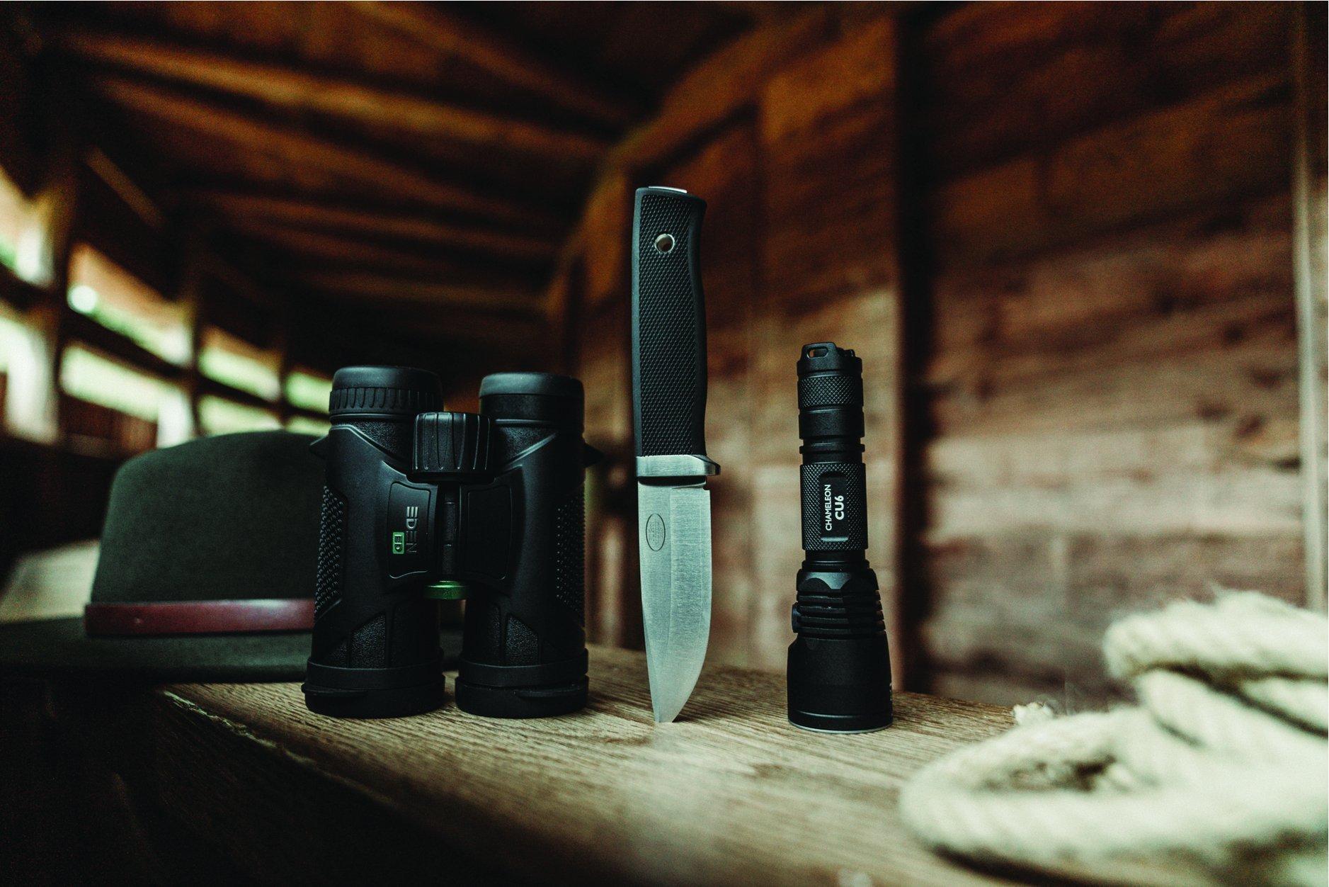 Hunting knives