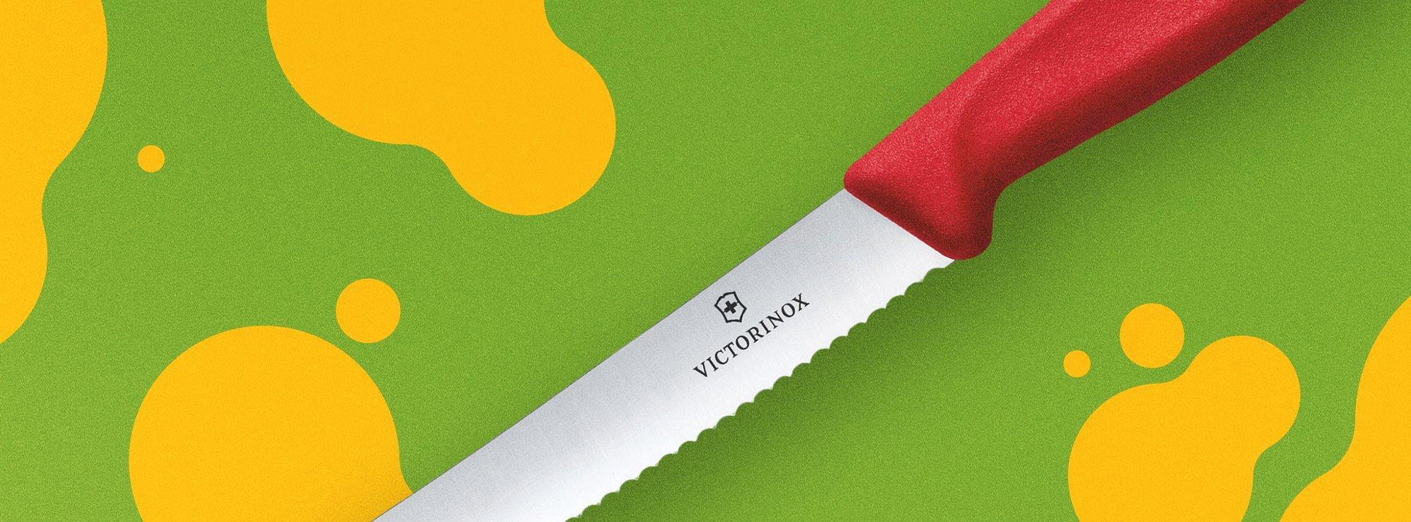 Victorinox Swiss Classic rotes Tomatenmesser mit Wellenschliff