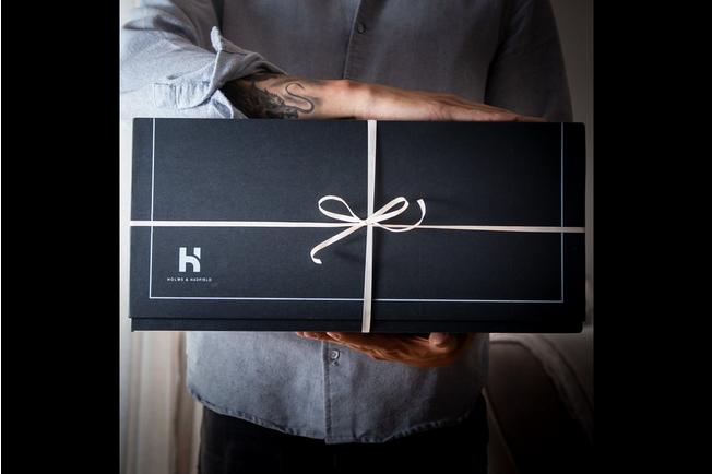 Afbeelding voor Holme & Hadfield Collector Pro Watch Display Case COLPRO-W walnoot, horloge display voor 5 stuks