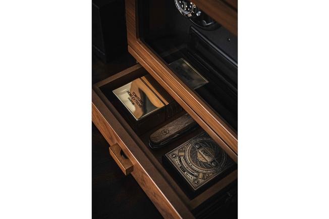 Afbeelding voor Holme & Hadfield The Winder Walnut, horlogeopwinder voor 2 horloges