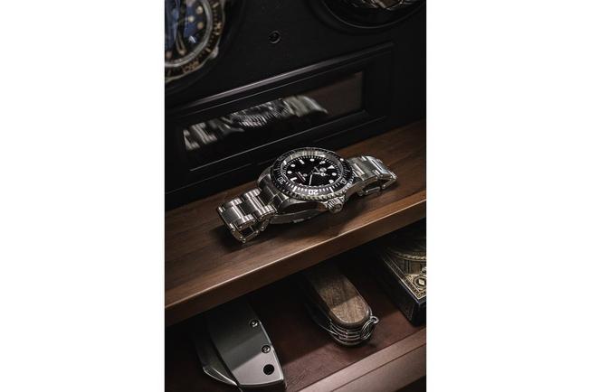 Afbeelding voor Holme & Hadfield The Winder Walnut, horlogeopwinder voor 2 horloges