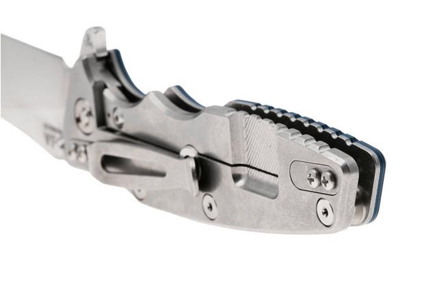 Afbeelding voor Rick Hinderer Eklipse 3.5" Skinny Slicer, Hollow Grind Stonewash Magnacut, Blue/Black G10, zakmes