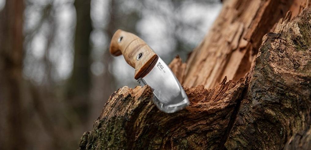 Spotlight : couteau buschraft Helle Utvaer conçu par Jesper Voxnaes