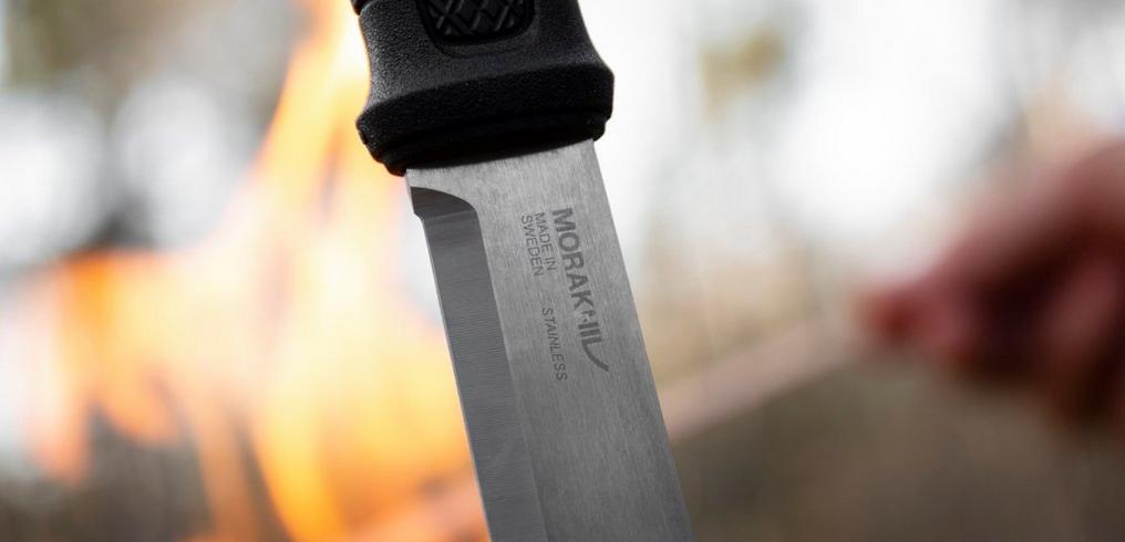 Spotlight : couteau buschraft Mora Garberg Multimount