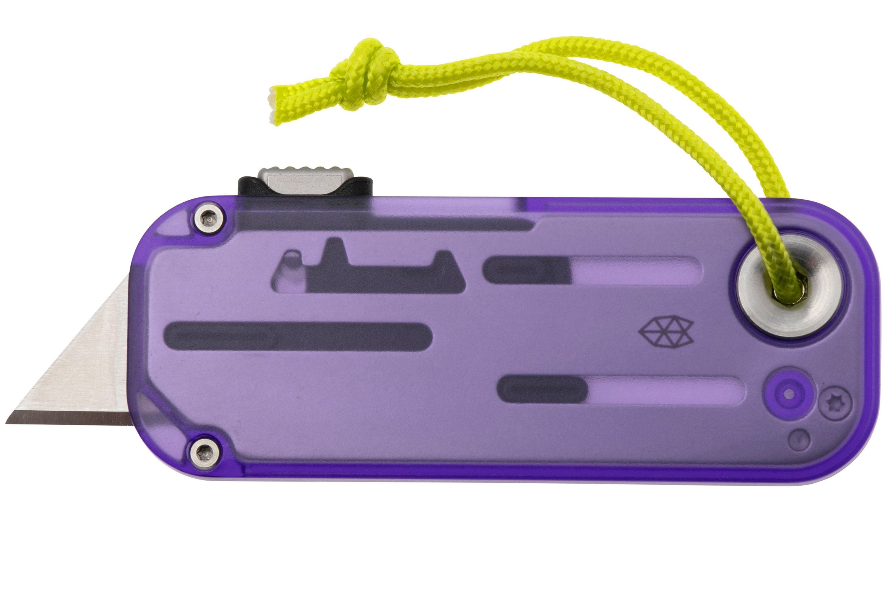 JAKN126211-00_01_thejamesbrand