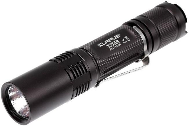 Klarus XT2C lampe de poche tactique  Achetez à prix avantageux chez  knivesandtools.be