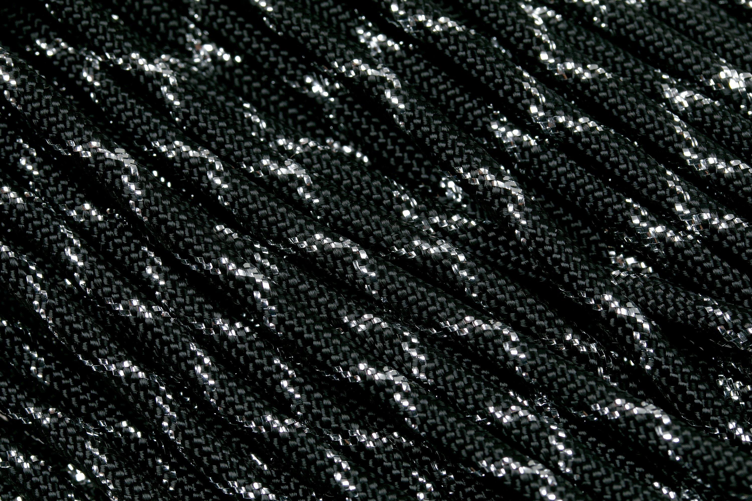 Knivesandtools 550 paracord type III, colour: dark knight with silver