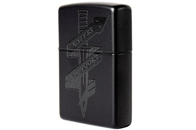 MECHERO ZIPPO CLASSIC BLACK MATTE a prueba de viento <