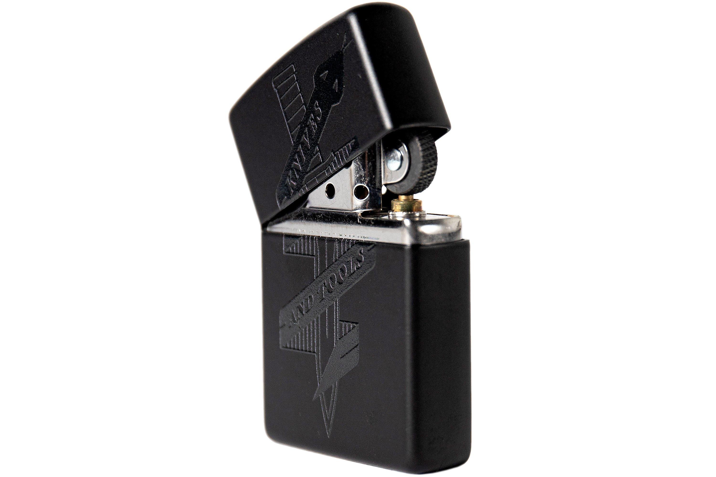 Knivesandtools Zippo Black Matte Snake, black, lighter Knivesandtools Zippo Black Matte Snake, black, lighter