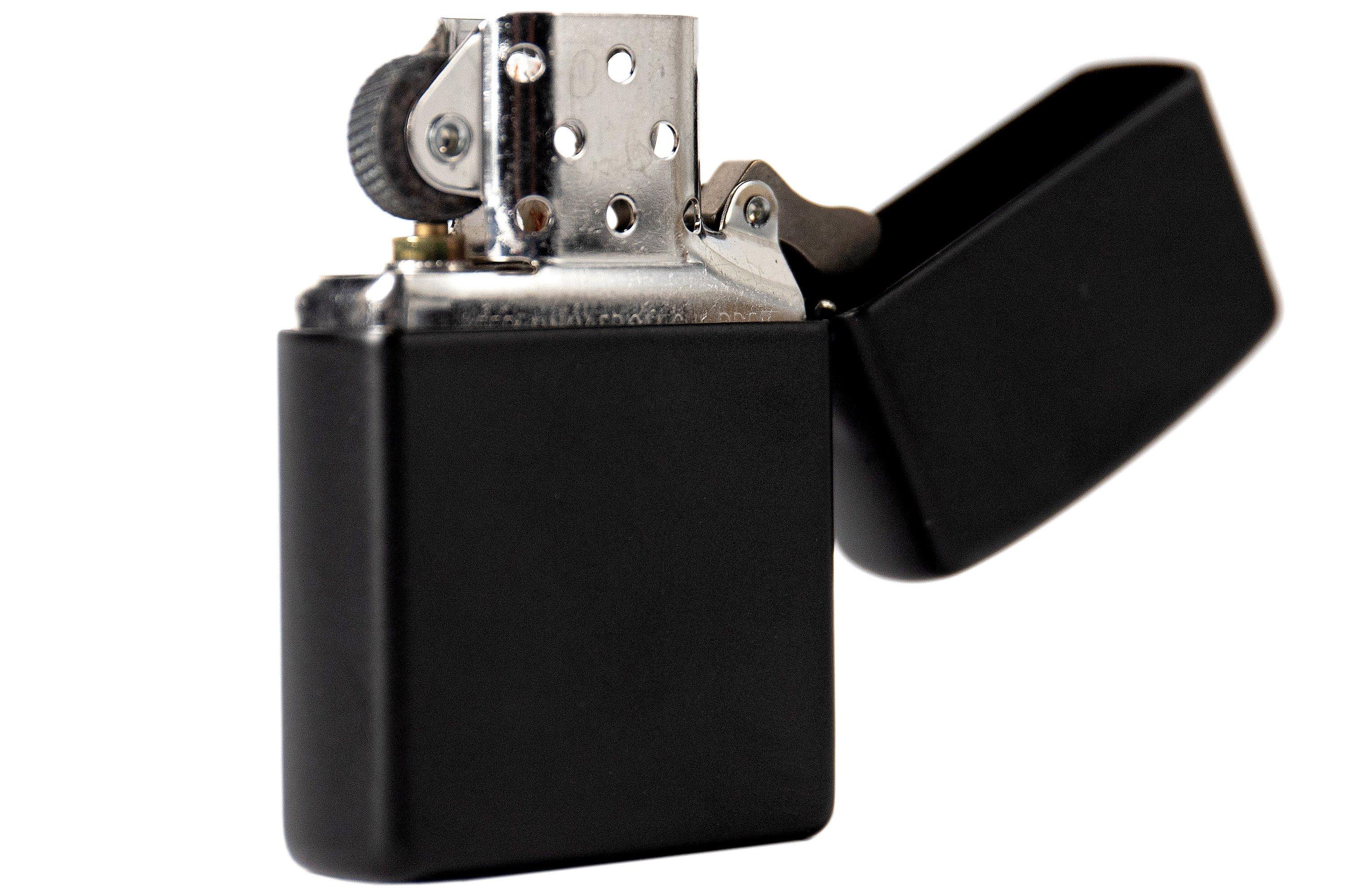 Knivesandtools Zippo Black Matte Snake, black, lighter Knivesandtools Zippo Black Matte Snake, black, lighter