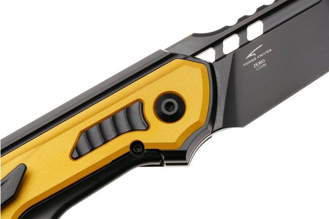 Afbeelding voor Kizer Zero KI3664A1, Black DLC CPM S35VN, Black Titanium, Yellow Aluminum zakmes, Maciej Torbé design