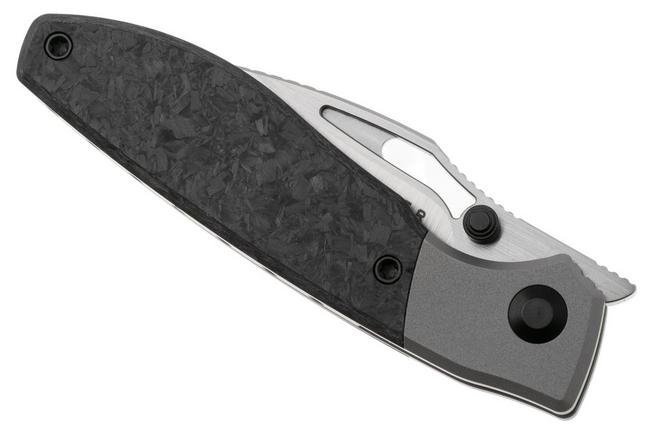 Afbeelding voor Kizer Shrike KI3746A1 Hand Brushed Satin S45VN, Gray Titanium & Carbonfiber, zakmes, Johan Jordaan design
