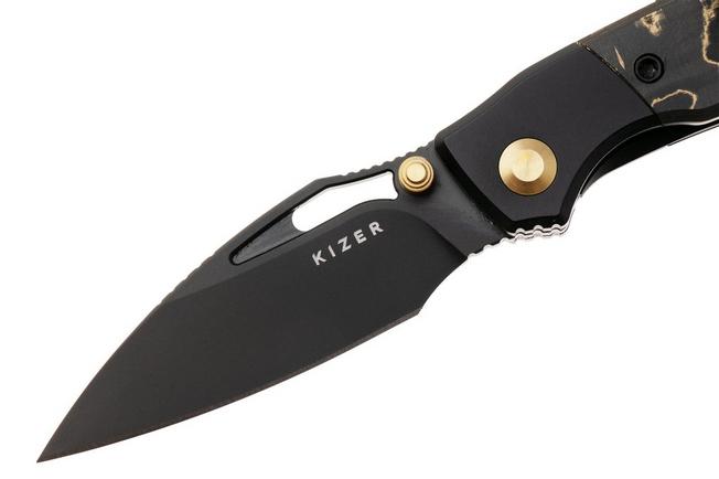 Afbeelding voor Kizer Shrike KI3746A2 Matte DLC S45VN, Titanium & FatCarbon Camo Gold, zakmes, Johan Jordaan design