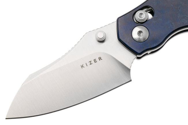 Afbeelding voor Kizer Vanguard Mini Bulldog V3672SA3 Satin Nitro-V, Blue Canyon Richtlite, zakmes. O.SHO design
