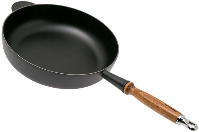 Le Creuset frying pan - 28 cm, 2.6 L, black  Advantageously shopping at