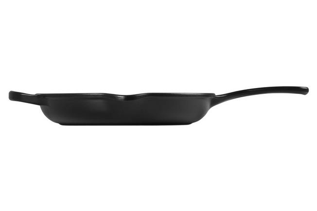 Image for Le Creuset cast-iron skillet 23 cm round, black