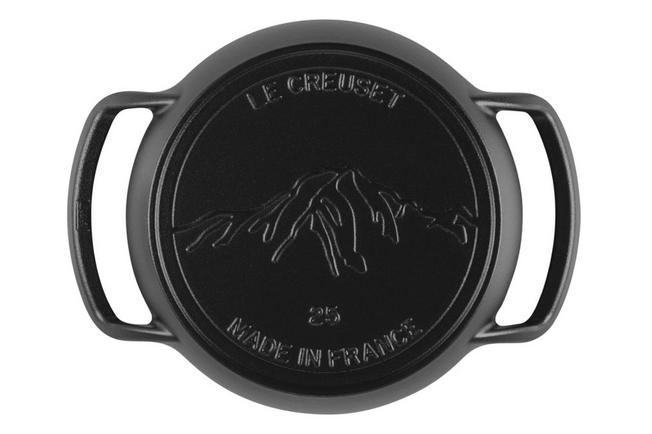 Afbeelding voor Le Creuset BBQ Outdoor Collection 20270250000005 Cast Iron Skillet, braadpan, 25 cm