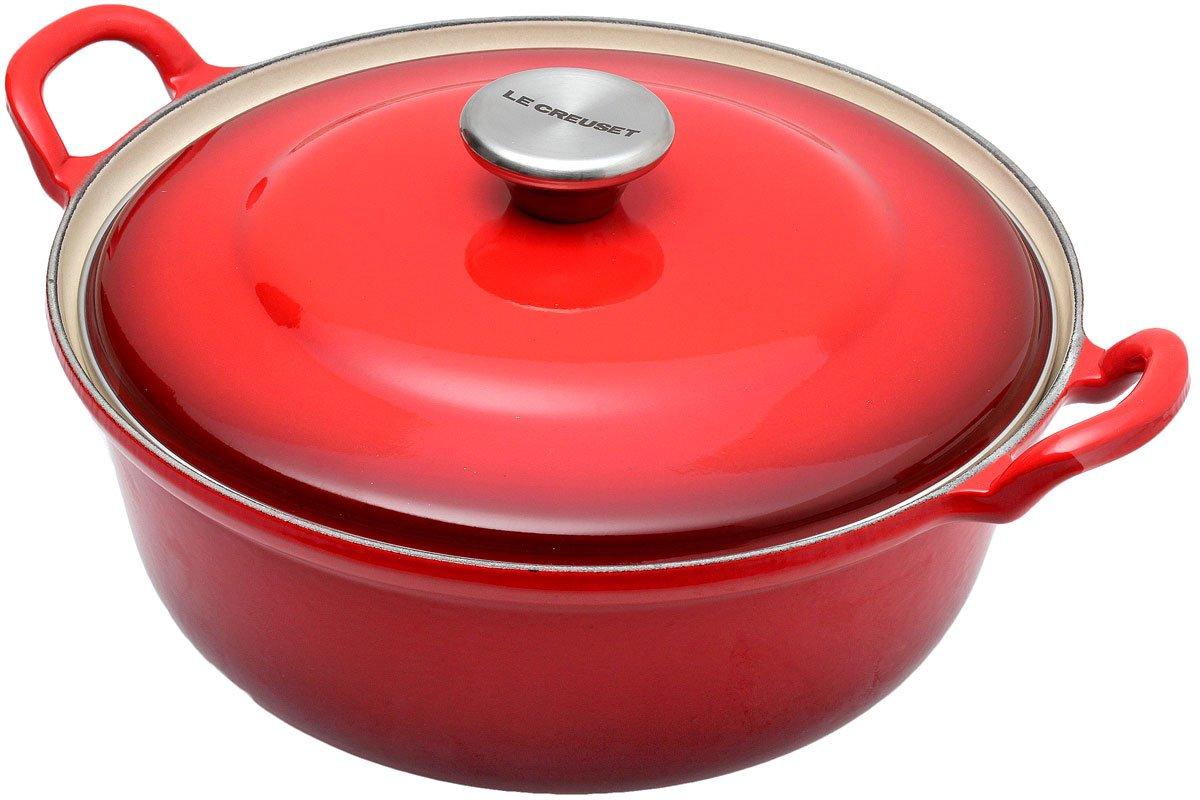 Le Creuset casserole 24 cm, 2,4 l red Advantageously shopping at Knivesandtools.com