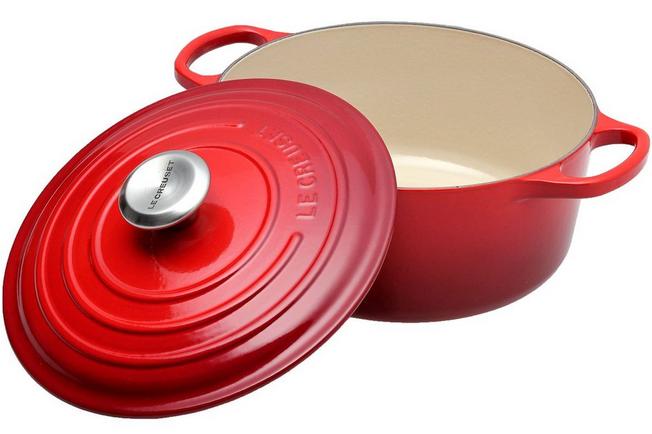 Bryde igennem øverste hak mager Le Creuset casserole - cocotte 24 cm, 4.2 L red | Advantageously shopping  at Knivesandtools.com